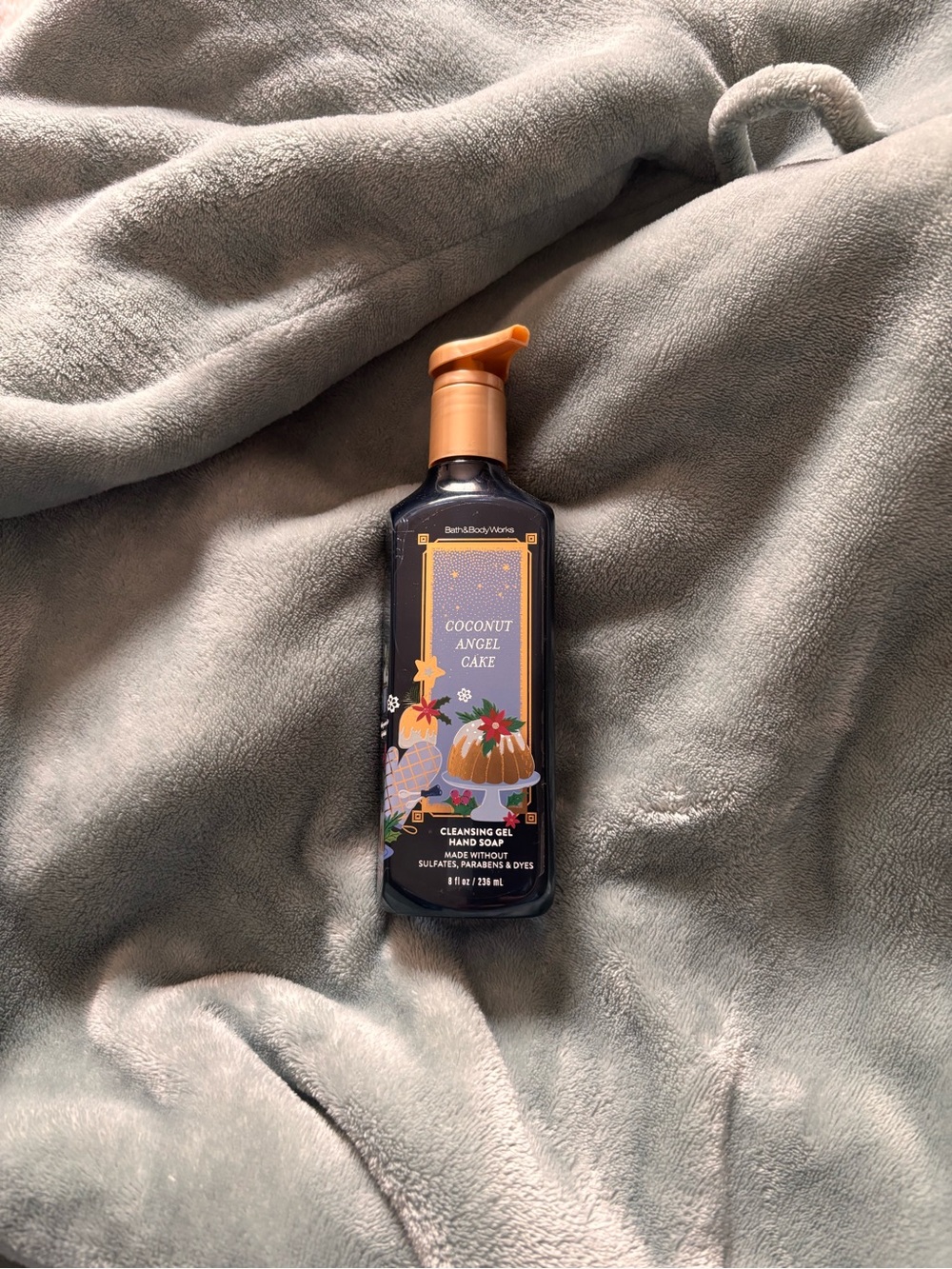 Bath & Body Works Coconut Angel Cake & Cinnamon Spiced Vanilla - Gel Hand Soaps - Picture 3 of 3